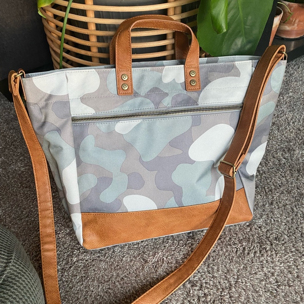 Step Up Tote Thirty One